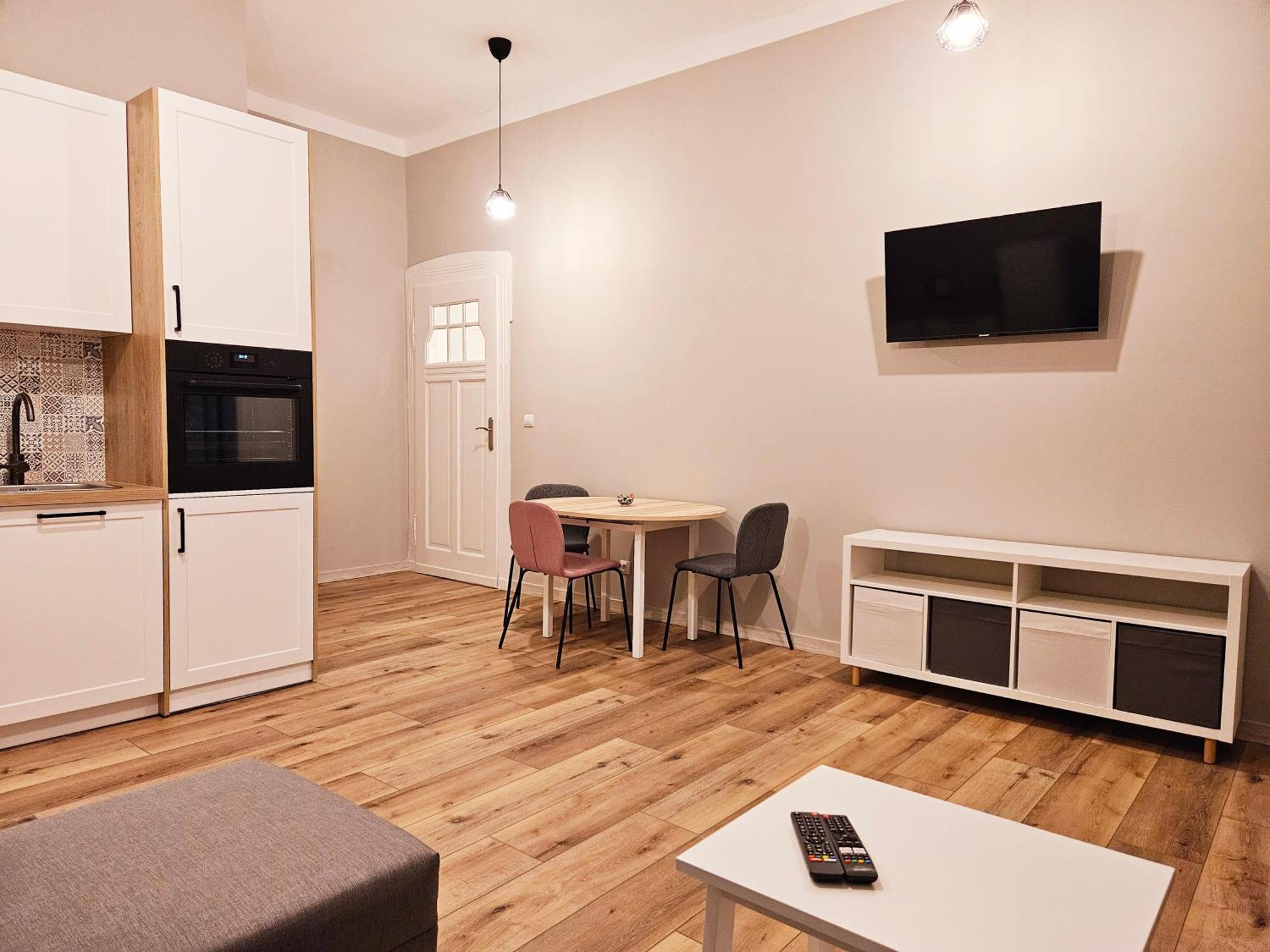 Justinrent 3 Apartment Legnica Ngoại thất bức ảnh